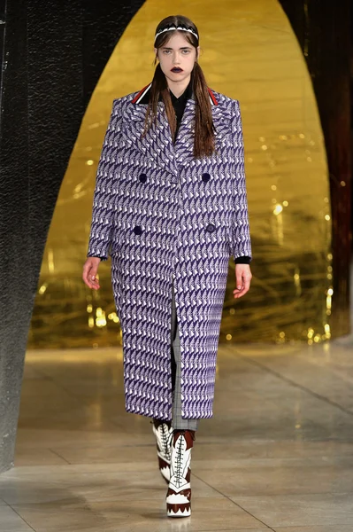 Paris Moda Haftası kapsamında Miu Miu gösterisi