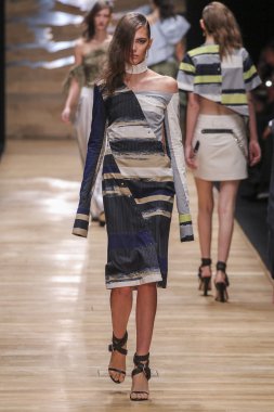 Guy Laroche gösterisi 