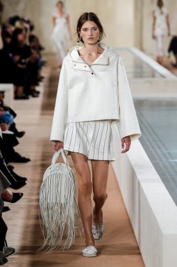 Paris Moda Haftası kapsamında Balanciaga gösterisi