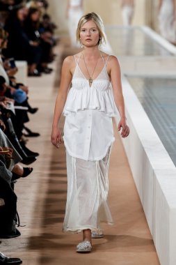 Paris Moda Haftası kapsamında Balanciaga gösterisi