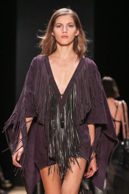 Barbara Bui gösterisi 