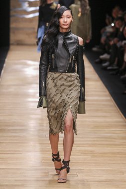 Guy Laroche gösterisi 