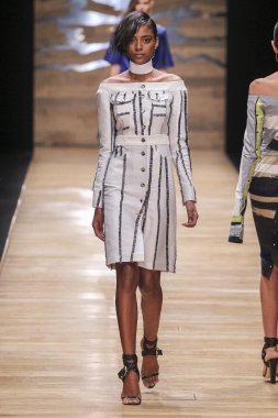 Guy Laroche gösterisi 