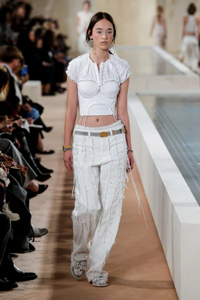 Paris Moda Haftası kapsamında Balanciaga gösterisi