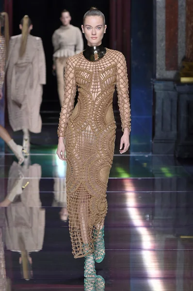 Balmain show as part of the Paris Fashion Week — Stock Photo, Image