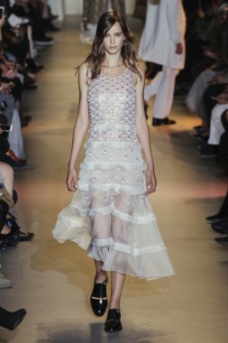 John Galliano gösteri 