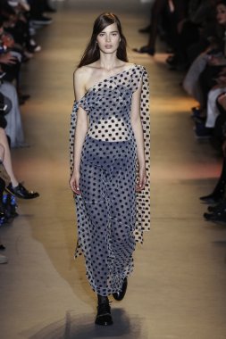 John Galliano gösteri 