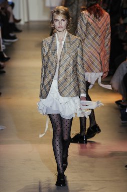 John Galliano gösteri 