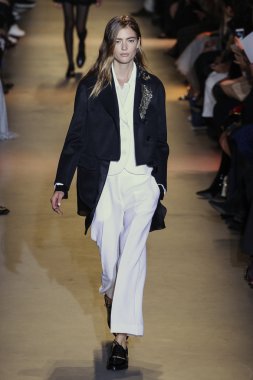 John Galliano gösteri 