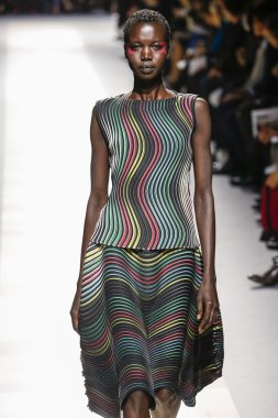 Issey Miyake gösterisi 