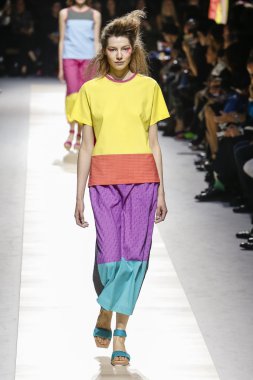 Issey Miyake gösterisi 
