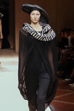 Junya Watanabe gösterisi