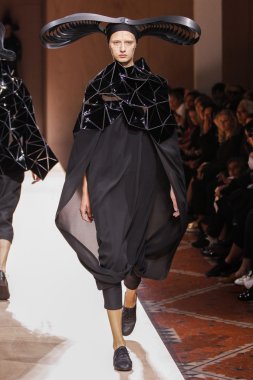 Junya Watanabe gösterisi