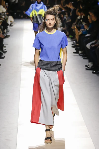 Issey Miyake show — Stock Photo, Image