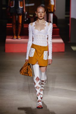 Paris Moda Haftası kapsamında Kenzo gösterisi 