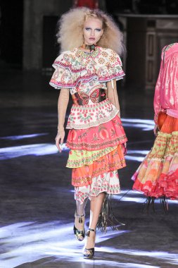 Manish Arora gösterisi 