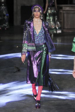 Manish Arora gösterisi 
