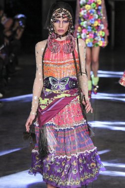 Manish Arora gösterisi 