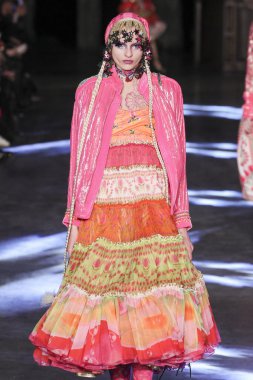 Manish Arora gösterisi 