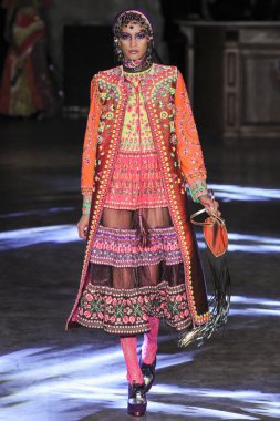 Manish Arora gösterisi 