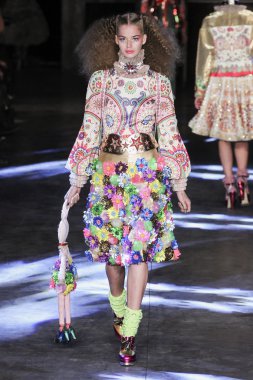 Manish Arora gösterisi 