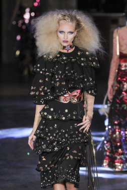 Manish Arora gösterisi 