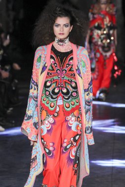 Manish Arora gösterisi 