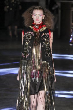 Manish Arora gösterisi 