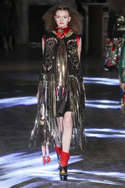 Manish Arora gösterisi 