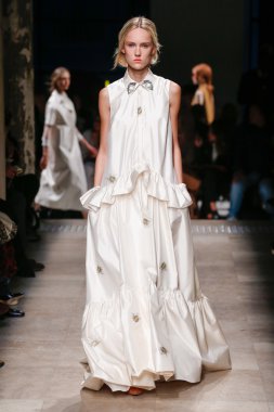 Rochas Paris Fashion Week kapsamında göster