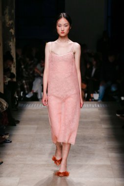 Rochas Paris Fashion Week kapsamında göster