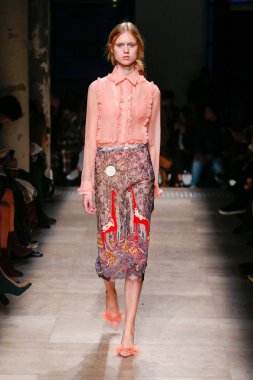 Rochas Paris Fashion Week kapsamında göster