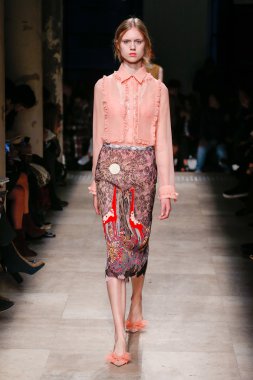 Rochas Paris Fashion Week kapsamında göster