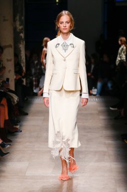 Rochas Paris Fashion Week kapsamında göster