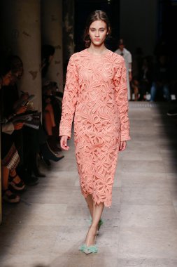 Rochas Paris Fashion Week kapsamında göster