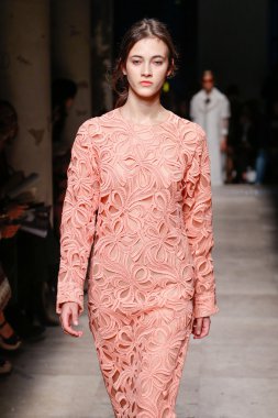 Rochas Paris Fashion Week kapsamında göster