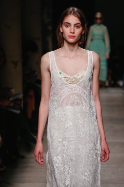 Rochas Paris Fashion Week kapsamında göster