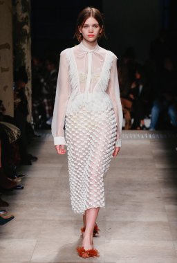 Rochas Paris Fashion Week kapsamında göster