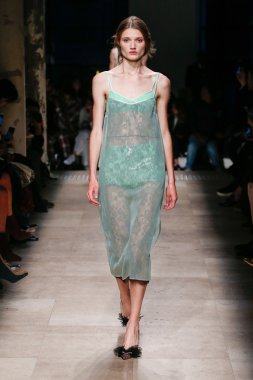 Rochas Paris Fashion Week kapsamında göster
