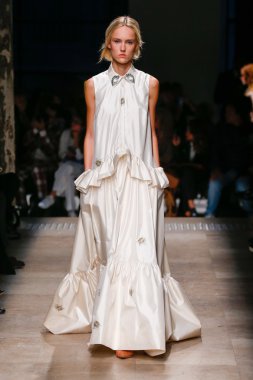 Rochas Paris Fashion Week kapsamında göster