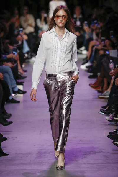 Paul ve Joe gösterisi 