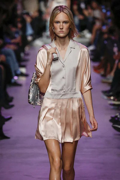 Paul ve Joe gösterisi 