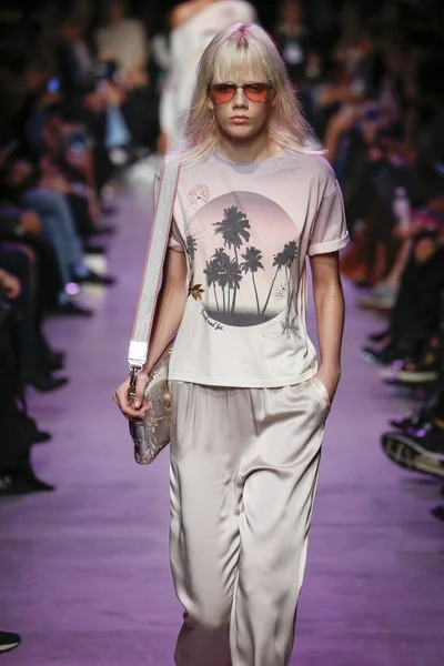 Paul ve Joe gösterisi 