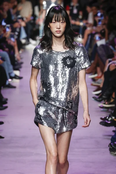 Paul ve Joe gösterisi 