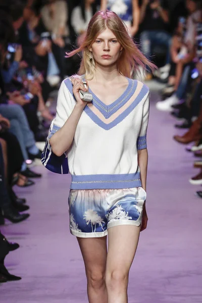 Paul ve Joe gösterisi 