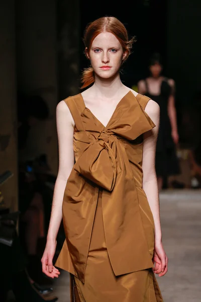 Rochas Paris Fashion Week kapsamında göster — Stok fotoğraf