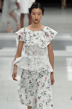 Paris Moda Haftası kapsamında Çağlayan gösterisi