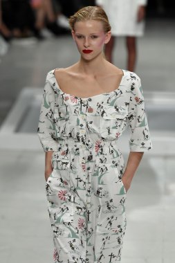 Paris Moda Haftası kapsamında Çağlayan gösterisi