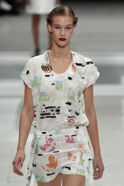 Paris Moda Haftası kapsamında Çağlayan gösterisi