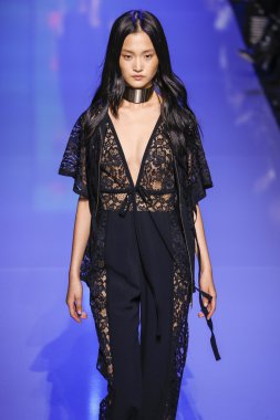 Elie Saab show